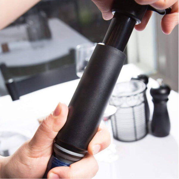 Bomba al vacío Vacu Vin 🍷 Bomba al vacio vacu vin 1 tapon para conservar vino color negro 2 Bar